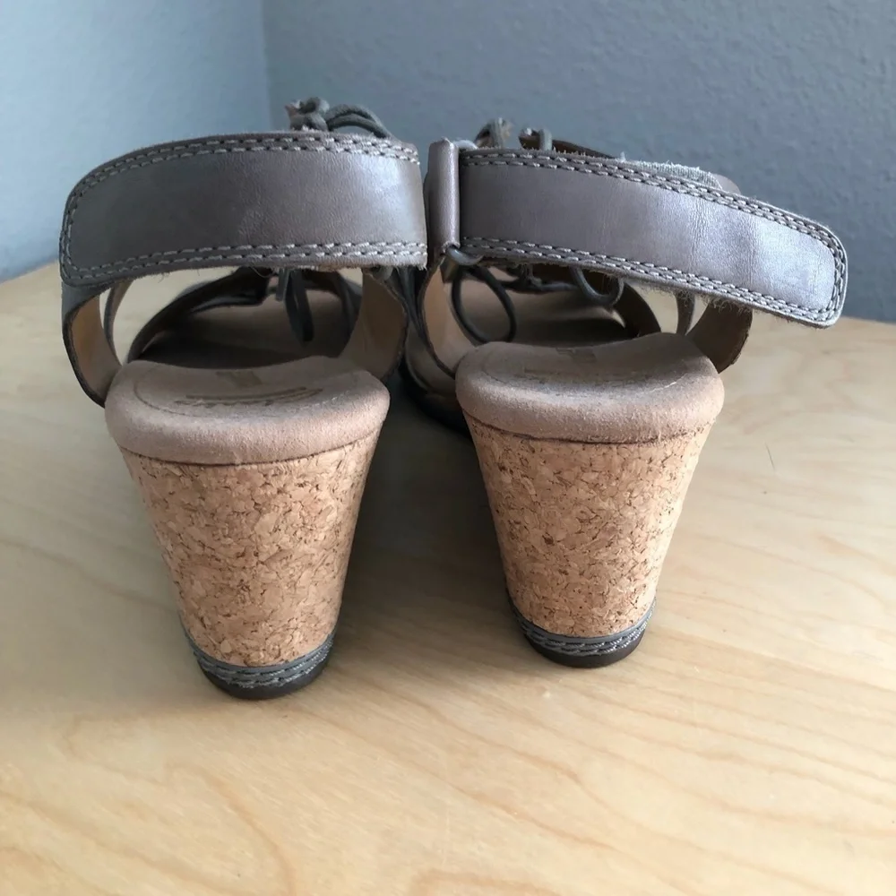 CLARKS Collection Helio Mendin Cork Wedges Women's size 10 Gray & Tan Lace Up
